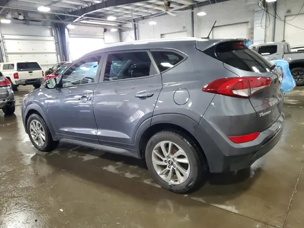 KM8J33A4XGU195781 2016 HYUNDAI TUCSON - Image 2