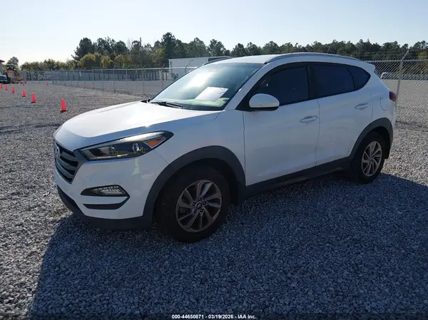 KM8J33A4XGU195926 2016 HYUNDAI TUCSON - Image 2