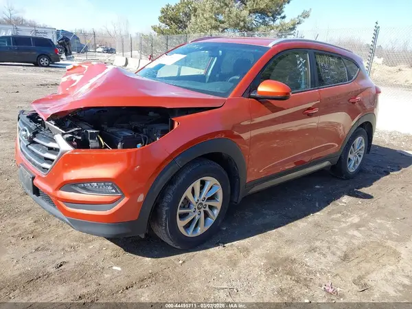 KM8J33A4XGU199118 2016 HYUNDAI TUCSON - Image 2
