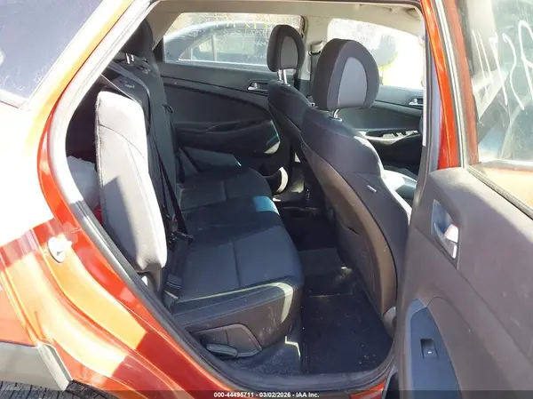 KM8J33A4XGU199118 2016 HYUNDAI TUCSON - Image 8