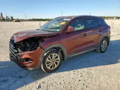 KM8J33A4XGU202647 2016 HYUNDAI TUCSON