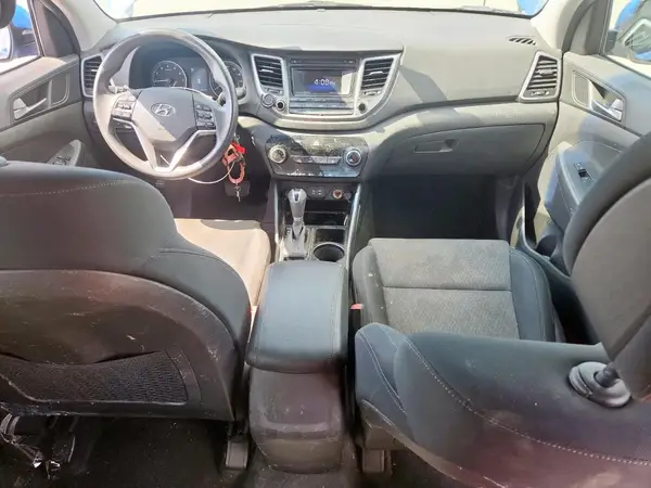 KM8J33A4XGU207508 2016 HYUNDAI TUCSON - Image 8