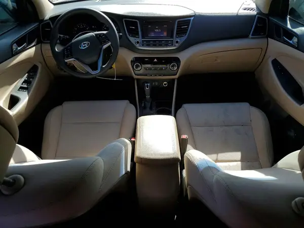 KM8J33A4XGU210280 2016 HYUNDAI TUCSON - Image 8