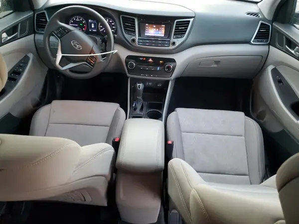 KM8J33A4XGU228097 2016 HYUNDAI TUCSON - Image 8