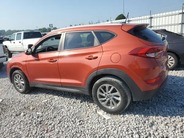 KM8J33A4XGU236555 2016 HYUNDAI TUCSON - Image 2