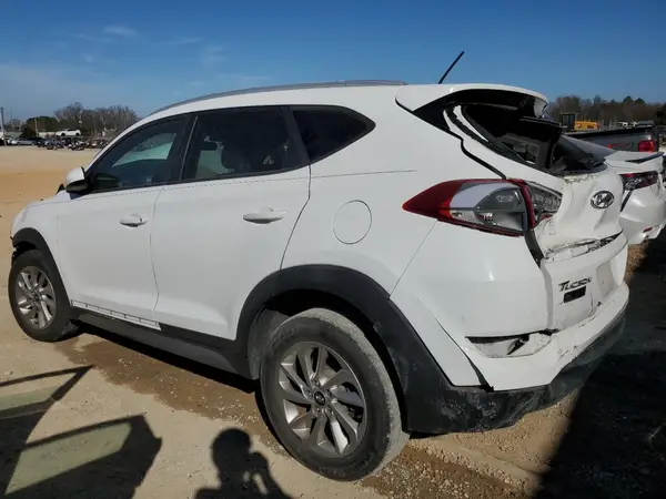 KM8J33A4XHU267760 2017 HYUNDAI TUCSON - Image 2