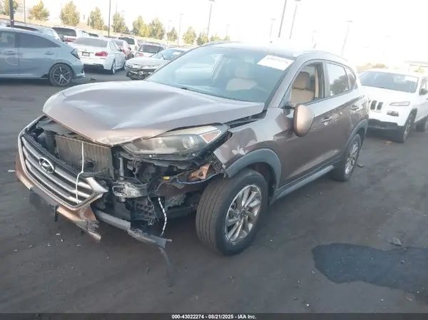 KM8J33A4XHU268987 2017 HYUNDAI TUCSON - Image 2