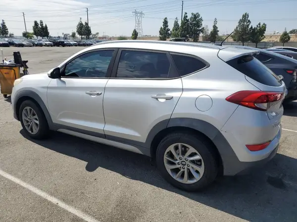 KM8J33A4XHU274417 2017 HYUNDAI TUCSON - Image 2