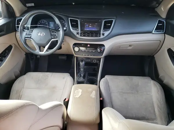 KM8J33A4XHU274630 2017 HYUNDAI TUCSON - Image 8