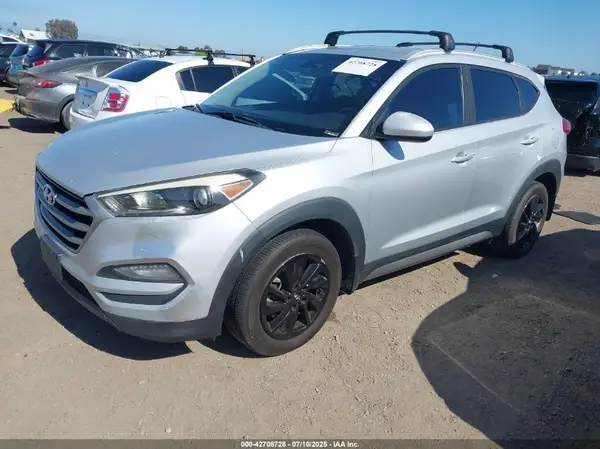 KM8J33A4XHU285711 2017 HYUNDAI TUCSON - Image 2