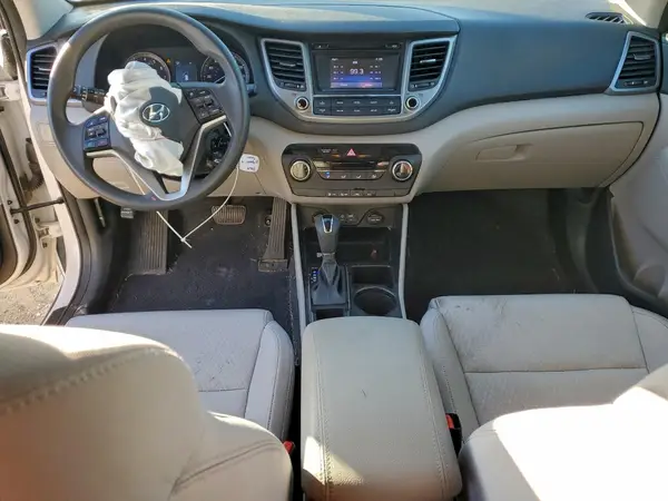 KM8J33A4XHU296448 2017 HYUNDAI TUCSON - Image 8