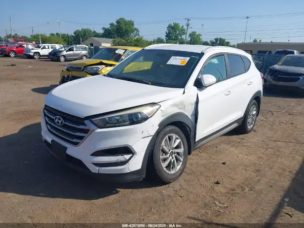 KM8J33A4XHU328430 2017 HYUNDAI TUCSON - Image 2