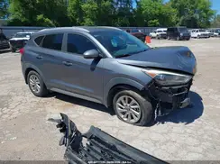 KM8J33A4XHU338746 2017 HYUNDAI TUCSON