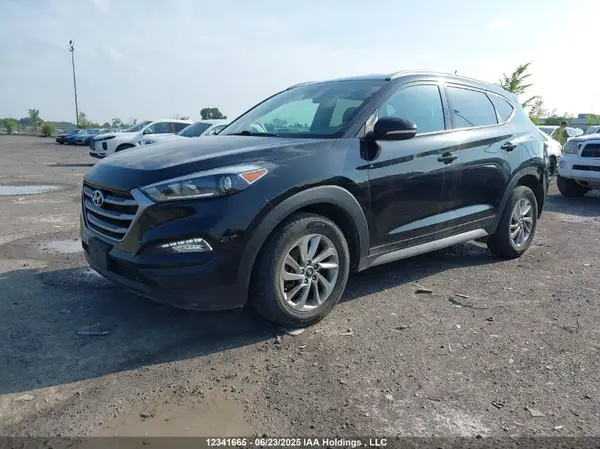 KM8J33A4XHU351805 2017 HYUNDAI TUCSON - Image 2