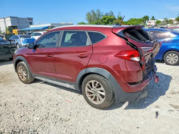 KM8J33A4XHU387610 2017 HYUNDAI TUCSON - Image 2