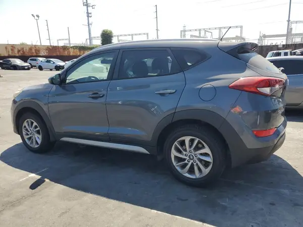 KM8J33A4XHU395304 2017 HYUNDAI TUCSON - Image 2