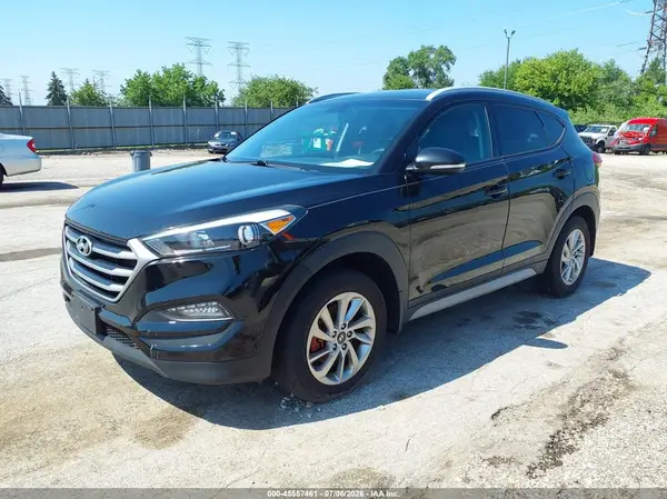 KM8J33A4XHU415843 2017 HYUNDAI TUCSON - Image 2