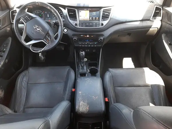 KM8J33A4XHU420086 2017 HYUNDAI TUCSON - Image 8