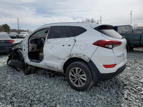 KM8J33A4XHU420492 2017 HYUNDAI TUCSON - Image 2