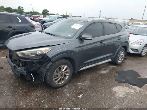 KM8J33A4XHU439477 2017 HYUNDAI TUCSON - Image 2