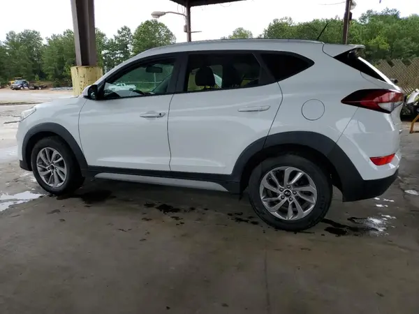 KM8J33A4XHU452262 2017 HYUNDAI TUCSON - Image 2
