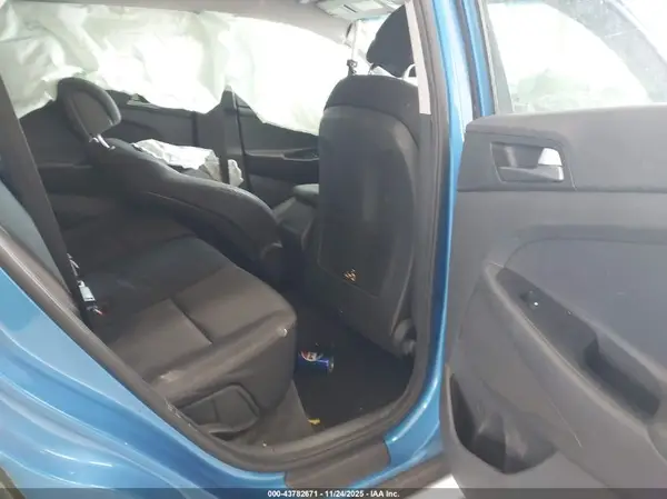 KM8J33A4XHU457249 2017 HYUNDAI TUCSON - Image 8