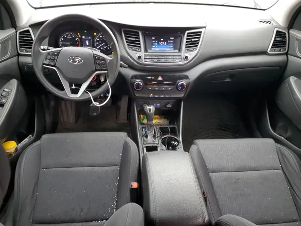 KM8J33A4XHU460779 2017 HYUNDAI TUCSON - Image 8