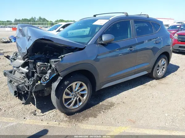 KM8J33A4XHU477307 2017 HYUNDAI TUCSON - Image 2