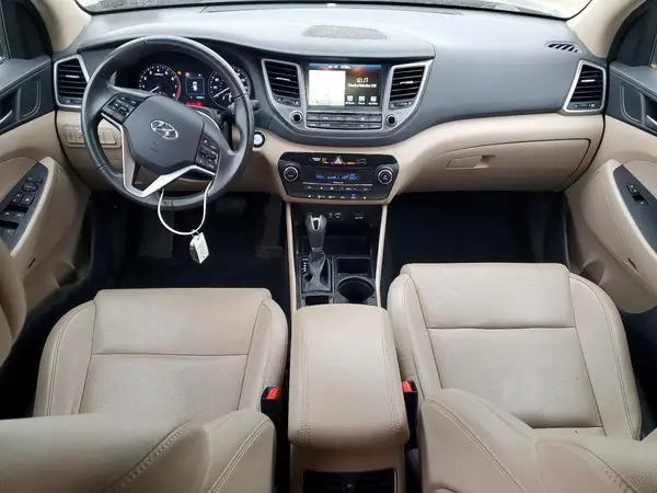 KM8J33A4XHU478439 2017 HYUNDAI TUCSON - Image 8