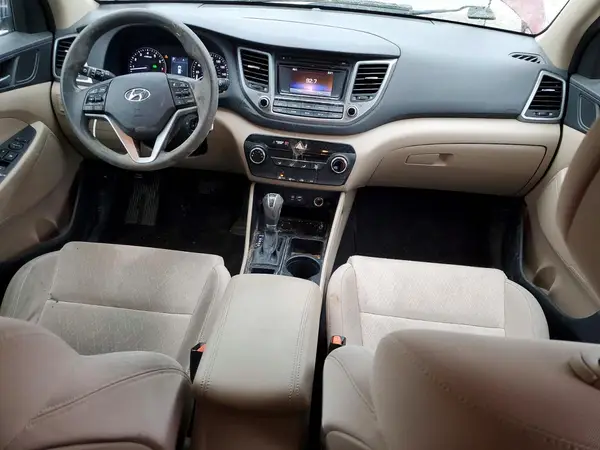 KM8J33A4XHU481163 2017 HYUNDAI TUCSON - Image 8