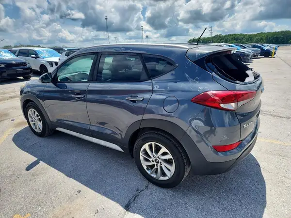 KM8J33A4XHU483320 2017 HYUNDAI TUCSON - Image 2