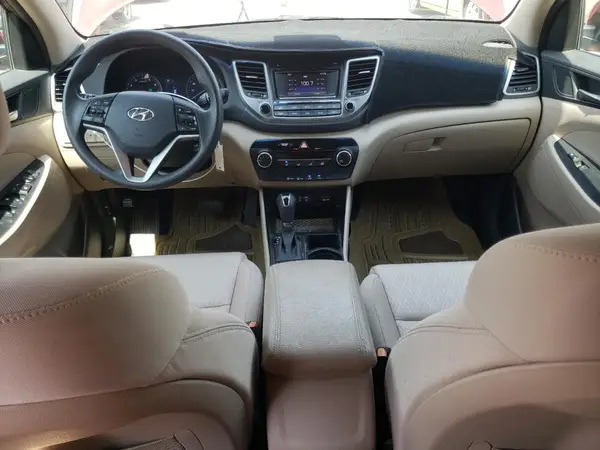 KM8J33A4XHU488212 2017 HYUNDAI TUCSON - Image 8