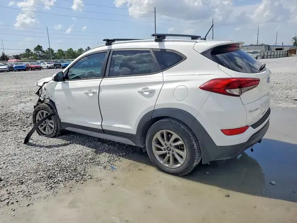 KM8J33A4XHU488372 2017 HYUNDAI TUCSON - Image 2