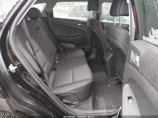 KM8J33A4XHU488579 2017 HYUNDAI TUCSON - Image 8