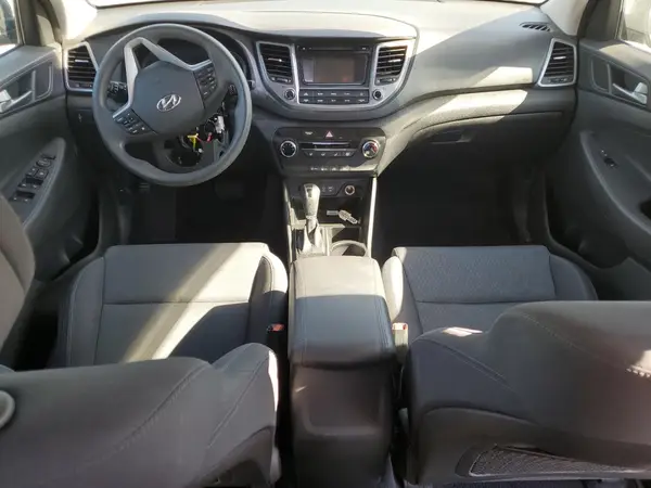 KM8J33A4XHU496391 2017 HYUNDAI TUCSON - Image 8