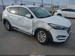 KM8J33A4XHU512606 2017 HYUNDAI TUCSON