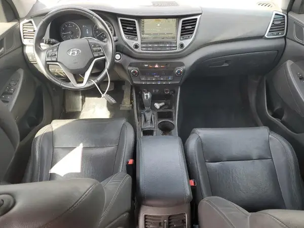 KM8J33A4XHU514534 2017 HYUNDAI TUCSON - Image 8