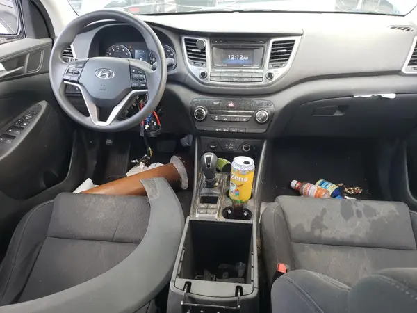 KM8J33A4XHU517191 2017 HYUNDAI TUCSON - Image 8
