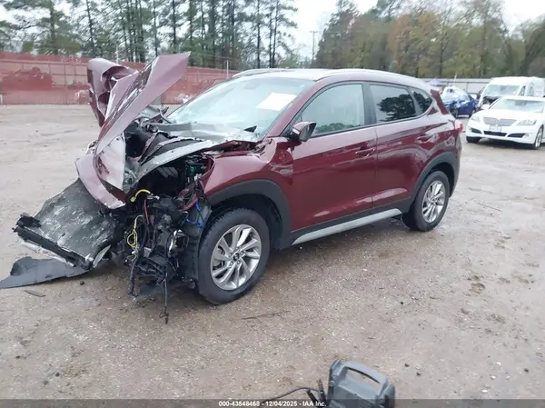 KM8J33A4XHU523945 2017 HYUNDAI TUCSON - Image 2
