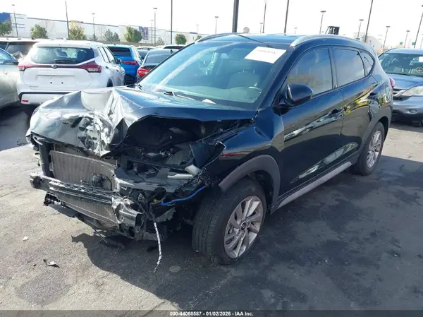 KM8J33A4XHU533178 2017 HYUNDAI TUCSON - Image 2