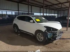 KM8J33A4XHU538090 2017 HYUNDAI TUCSON