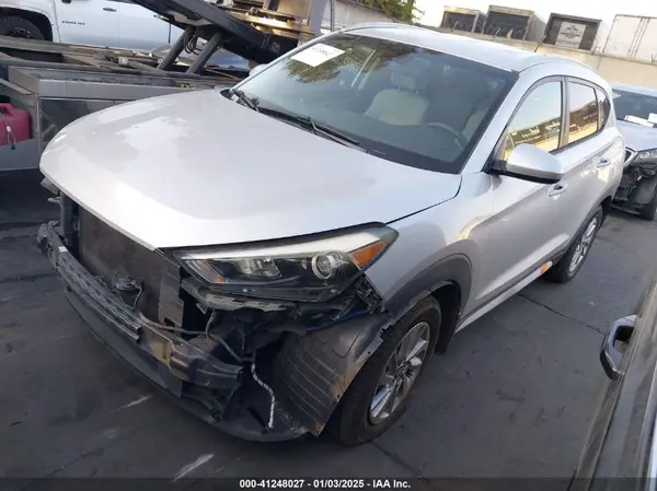 KM8J33A4XHU539269 2017 HYUNDAI TUCSON - Image 2