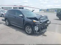 KM8J33A4XHU548005 2017 HYUNDAI TUCSON