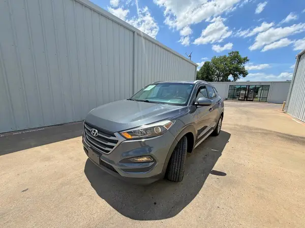 KM8J33A4XJU598151 2018 HYUNDAI TUCSON - Image 2