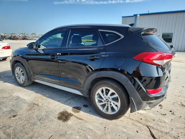 KM8J33A4XJU614154 2018 HYUNDAI TUCSON - Image 2