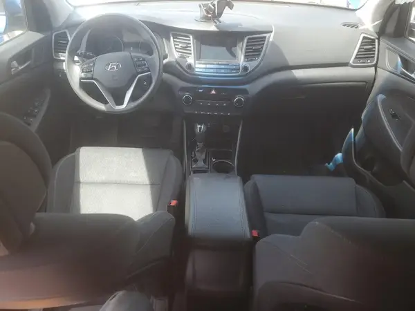 KM8J33A4XJU614557 2018 HYUNDAI TUCSON - Image 8