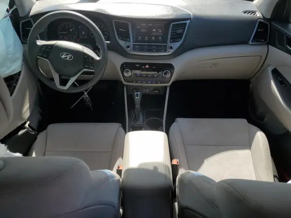 KM8J33A4XJU615594 2018 HYUNDAI TUCSON - Image 8