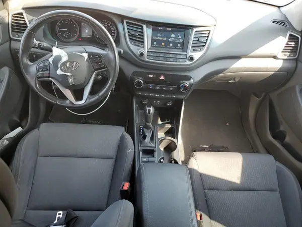 KM8J33A4XJU630774 2018 HYUNDAI TUCSON - Image 8