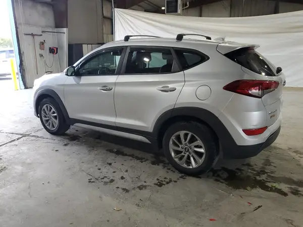 KM8J33A4XJU636896 2018 HYUNDAI TUCSON - Image 2