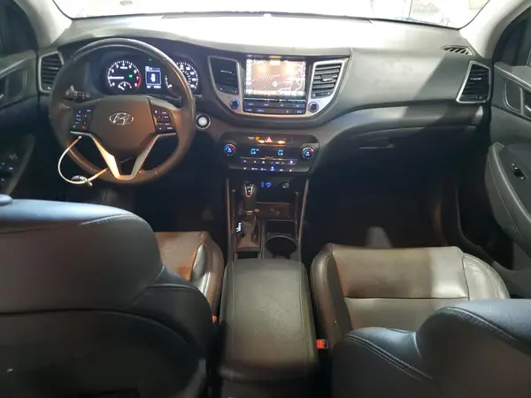 KM8J33A4XJU636896 2018 HYUNDAI TUCSON - Image 8